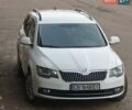 Белый Шкода Суперб, объемом двигателя 1.97 л и пробегом 255 тыс. км за 13300 $, фото 1 на Automoto.ua