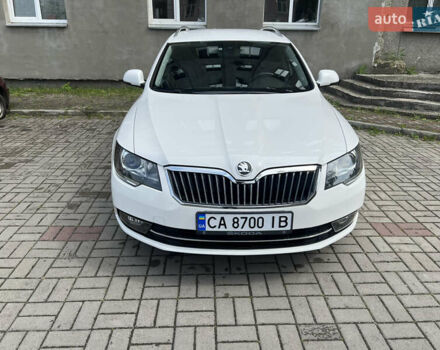 Белый Шкода Суперб, объемом двигателя 2.01 л и пробегом 275 тыс. км за 13000 $, фото 1 на Automoto.ua