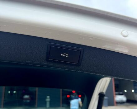 Шкода Суперб 2013 в Лозовой на Automoto.ua Белый Шкода Суперб, объемом двигателя 2 л и пробегом 335 тыс. км за 12800 $, фото 7 на Automoto.ua