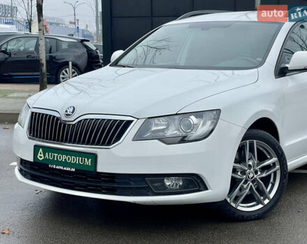 Білий Шкода Суперб, об'ємом двигуна 2 л та пробігом 273 тис. км за 12700 $, фото 1 на Automoto.ua