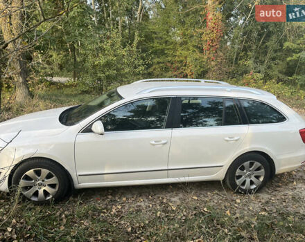 Шкода Суперб 2014 в Киеве на Automoto.ua Белый Шкода Суперб, объемом двигателя 1.8 л и пробегом 170 тыс. км за 13607 $, фото 2 на Automoto.ua