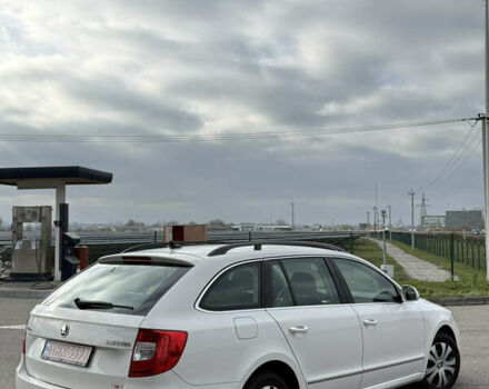 Белый Шкода Суперб, объемом двигателя 2 л и пробегом 195 тыс. км за 13999 $, фото 11 на Automoto.ua