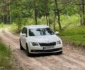 Білий Шкода Суперб, об'ємом двигуна 2 л та пробігом 316 тис. км за 13800 $, фото 1 на Automoto.ua