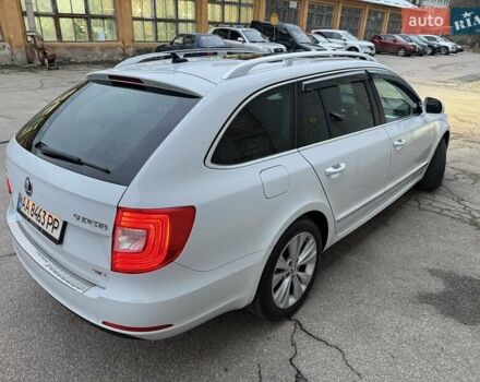 Белый Шкода Суперб, объемом двигателя 2 л и пробегом 217 тыс. км за 14200 $, фото 2 на Automoto.ua