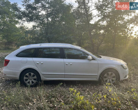Шкода Суперб 2014 в Киеве на Automoto.ua Белый Шкода Суперб, объемом двигателя 1.8 л и пробегом 170 тыс. км за 13607 $, фото 1 на Automoto.ua