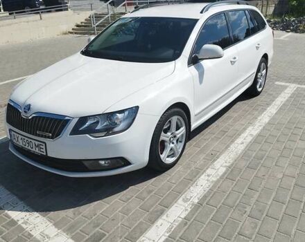 Белый Шкода Суперб, объемом двигателя 1.6 л и пробегом 280 тыс. км за 11300 $, фото 5 на Automoto.ua