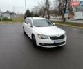 Белый Шкода Суперб, объемом двигателя 2 л и пробегом 252 тыс. км за 11400 $, фото 9 на Automoto.ua