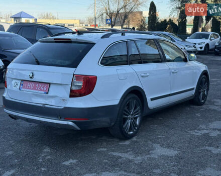 Белый Шкода Суперб, объемом двигателя 2 л и пробегом 235 тыс. км за 12750 $, фото 4 на Automoto.ua