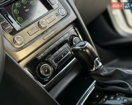 Білий Шкода Суперб, об'ємом двигуна 1.6 л та пробігом 294 тис. км за 11450 $, фото 40 на Automoto.ua