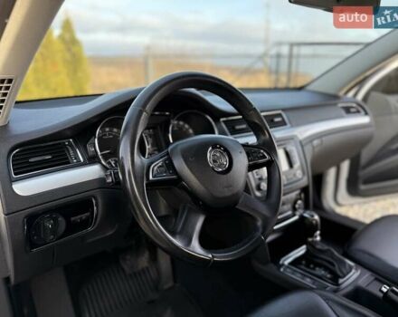 Білий Шкода Суперб, об'ємом двигуна 1.6 л та пробігом 294 тис. км за 11450 $, фото 36 на Automoto.ua