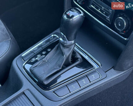 Белый Шкода Суперб, объемом двигателя 2 л и пробегом 235 тыс. км за 12750 $, фото 33 на Automoto.ua