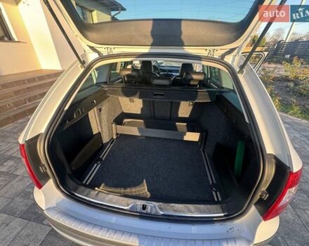 Белый Шкода Суперб, объемом двигателя 2 л и пробегом 242 тыс. км за 12900 $, фото 22 на Automoto.ua