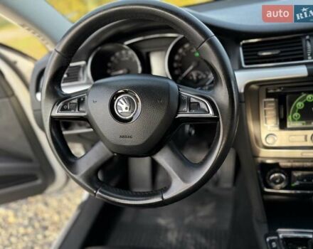 Білий Шкода Суперб, об'ємом двигуна 1.6 л та пробігом 294 тис. км за 11450 $, фото 56 на Automoto.ua