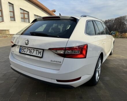 Белый Шкода Суперб, объемом двигателя 1.6 л и пробегом 235 тыс. км за 14200 $, фото 6 на Automoto.ua