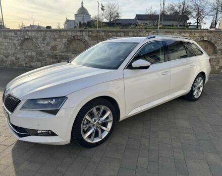 Белый Шкода Суперб, объемом двигателя 1.6 л и пробегом 235 тыс. км за 14200 $, фото 3 на Automoto.ua