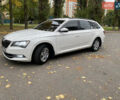 Белый Шкода Суперб, объемом двигателя 1.8 л и пробегом 248 тыс. км за 13700 $, фото 1 на Automoto.ua