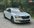 Белый Шкода Суперб, объемом двигателя 1.97 л и пробегом 241 тыс. км за 16699 $, фото 1 на Automoto.ua