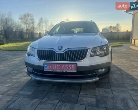 Белый Шкода Суперб, объемом двигателя 2 л и пробегом 242 тыс. км за 12900 $, фото 3 на Automoto.ua