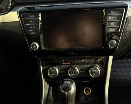 Белый Шкода Суперб, объемом двигателя 1.6 л и пробегом 235 тыс. км за 14000 $, фото 16 на Automoto.ua