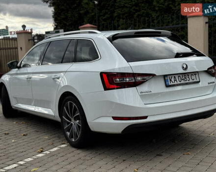 Білий Шкода Суперб, об'ємом двигуна 2 л та пробігом 173 тис. км за 17000 $, фото 4 на Automoto.ua