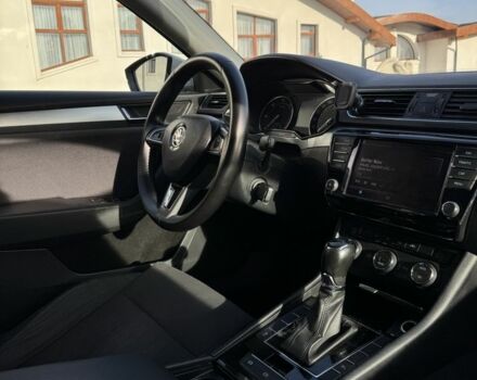 Белый Шкода Суперб, объемом двигателя 1.6 л и пробегом 235 тыс. км за 14200 $, фото 9 на Automoto.ua