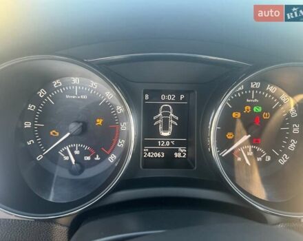 Белый Шкода Суперб, объемом двигателя 2 л и пробегом 242 тыс. км за 12900 $, фото 15 на Automoto.ua