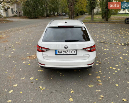 Белый Шкода Суперб, объемом двигателя 1.8 л и пробегом 248 тыс. км за 13700 $, фото 6 на Automoto.ua