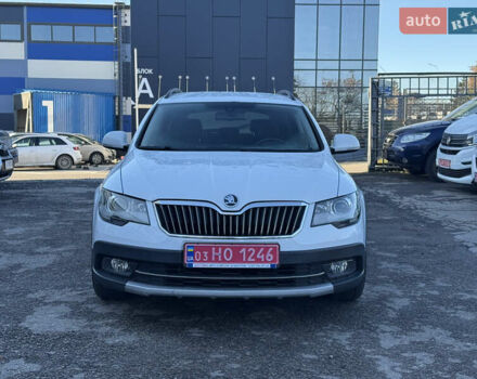 Белый Шкода Суперб, объемом двигателя 2 л и пробегом 235 тыс. км за 12750 $, фото 1 на Automoto.ua