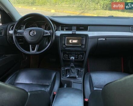 Білий Шкода Суперб, об'ємом двигуна 2 л та пробігом 239 тис. км за 12950 $, фото 12 на Automoto.ua