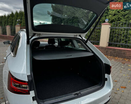 Белый Шкода Суперб, объемом двигателя 1.97 л и пробегом 173 тыс. км за 17000 $, фото 22 на Automoto.ua