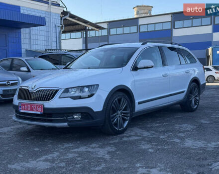 Белый Шкода Суперб, объемом двигателя 2 л и пробегом 235 тыс. км за 12750 $, фото 8 на Automoto.ua