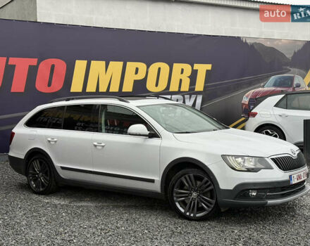 Белый Шкода Суперб, объемом двигателя 2 л и пробегом 160 тыс. км за 15500 $, фото 1 на Automoto.ua