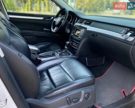 Білий Шкода Суперб, об'ємом двигуна 2 л та пробігом 239 тис. км за 12950 $, фото 14 на Automoto.ua