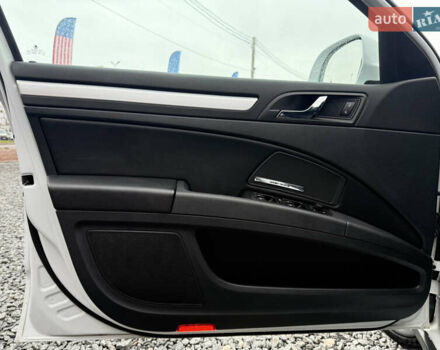 Белый Шкода Суперб, объемом двигателя 2 л и пробегом 160 тыс. км за 15500 $, фото 23 на Automoto.ua