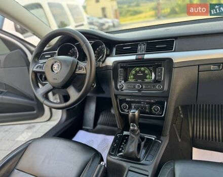Белый Шкода Суперб, объемом двигателя 1.6 л и пробегом 245 тыс. км за 10950 $, фото 66 на Automoto.ua