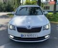 Білий Шкода Суперб, об'ємом двигуна 2 л та пробігом 239 тис. км за 12950 $, фото 1 на Automoto.ua