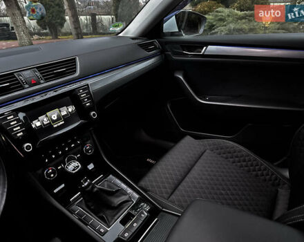 Белый Шкода Суперб, объемом двигателя 2 л и пробегом 250 тыс. км за 13900 $, фото 21 на Automoto.ua