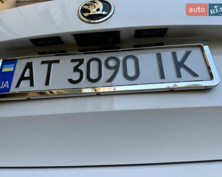 Белый Шкода Суперб, объемом двигателя 1.97 л и пробегом 163 тыс. км за 19500 $, фото 55 на Automoto.ua