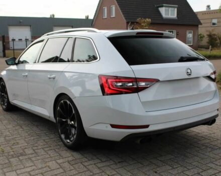 Білий Шкода Суперб, об'ємом двигуна 1.8 л та пробігом 72 тис. км за 7800 $, фото 3 на Automoto.ua