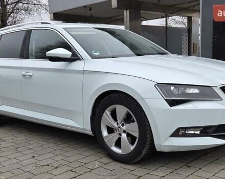 Білий Шкода Суперб, об'ємом двигуна 2 л та пробігом 288 тис. км за 15999 $, фото 49 на Automoto.ua