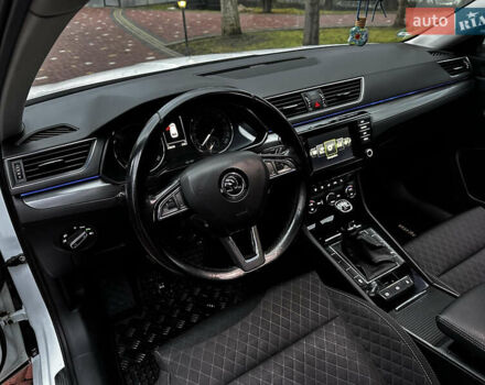 Белый Шкода Суперб, объемом двигателя 2 л и пробегом 250 тыс. км за 13900 $, фото 20 на Automoto.ua