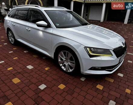 Белый Шкода Суперб, объемом двигателя 2 л и пробегом 250 тыс. км за 13900 $, фото 49 на Automoto.ua