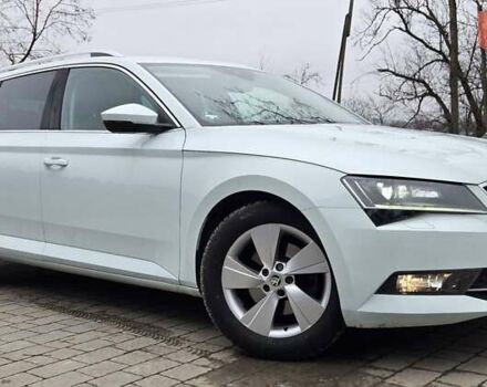 Білий Шкода Суперб, об'ємом двигуна 2 л та пробігом 288 тис. км за 15999 $, фото 6 на Automoto.ua