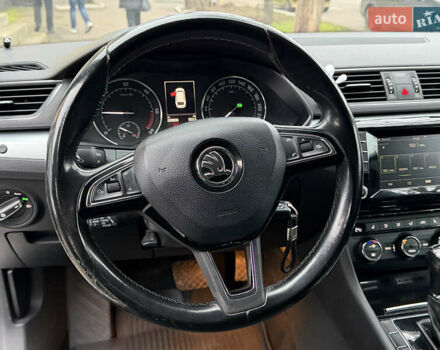 Белый Шкода Суперб, объемом двигателя 2 л и пробегом 269 тыс. км за 15999 $, фото 15 на Automoto.ua