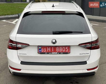 Белый Шкода Суперб, объемом двигателя 2 л и пробегом 254 тыс. км за 15800 $, фото 23 на Automoto.ua