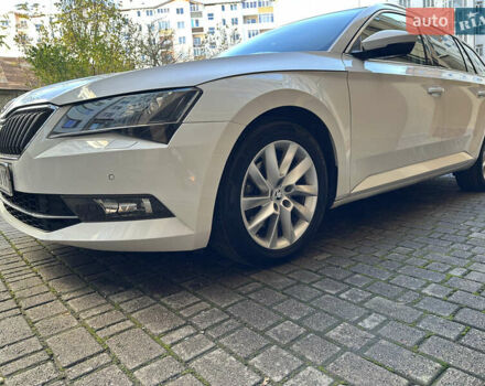 Белый Шкода Суперб, объемом двигателя 1.97 л и пробегом 163 тыс. км за 19500 $, фото 59 на Automoto.ua