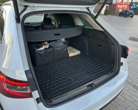 Белый Шкода Суперб, объемом двигателя 1.97 л и пробегом 225 тыс. км за 17800 $, фото 48 на Automoto.ua