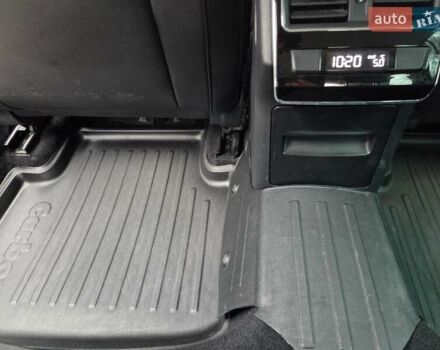 Білий Шкода Суперб, об'ємом двигуна 2 л та пробігом 288 тис. км за 15999 $, фото 32 на Automoto.ua