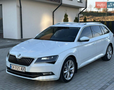 Белый Шкода Суперб, объемом двигателя 1.97 л и пробегом 225 тыс. км за 17800 $, фото 1 на Automoto.ua