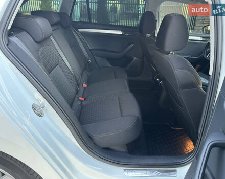 Белый Шкода Суперб, объемом двигателя 1.97 л и пробегом 225 тыс. км за 17800 $, фото 33 на Automoto.ua